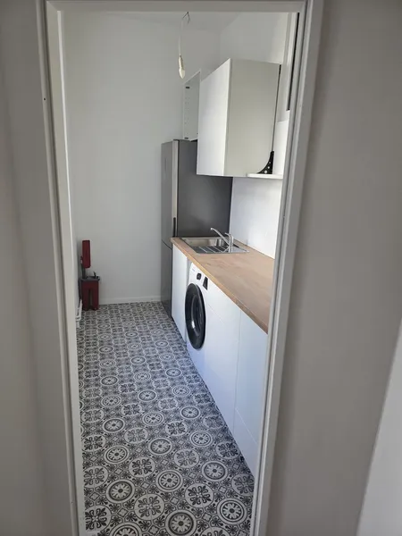 Studio Apartment for temporary Lease in Mitte — photo 1